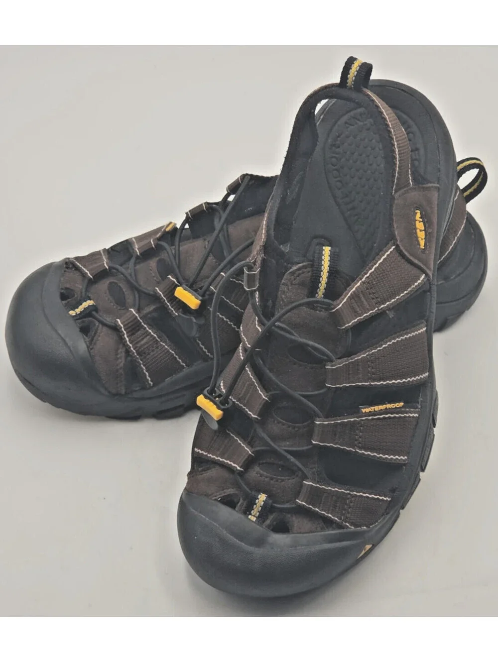 KEEN Newport H2 Men's 11.5 Brown Waterproof Closed Toe Hiking Water Sandals